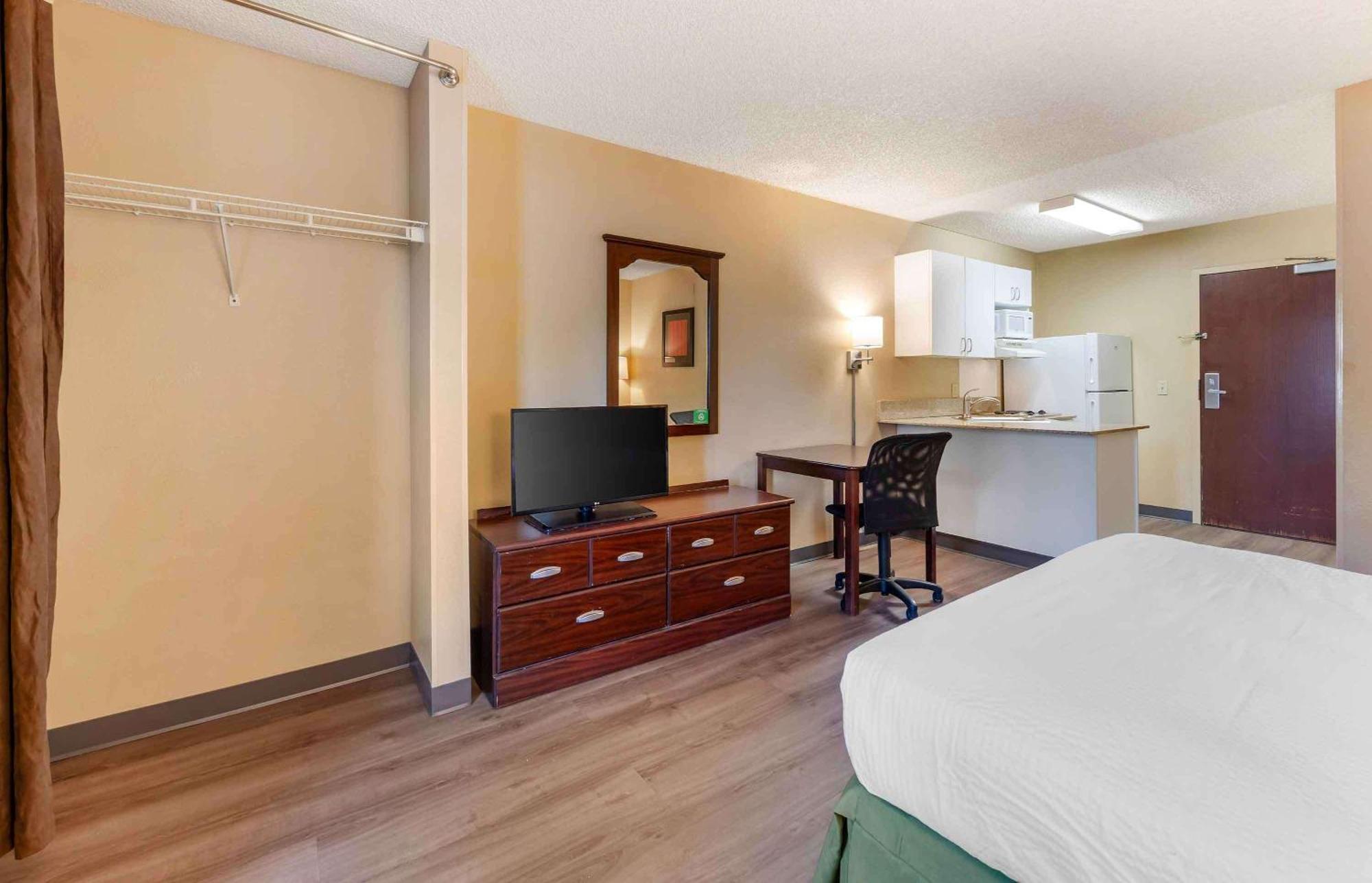 Extended Stay America Suites - Los Angeles - Ontario Airport Guasti Zewnętrze zdjęcie